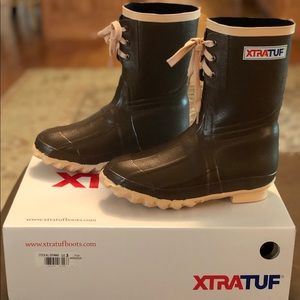 XTRATUF girls boots - size 3